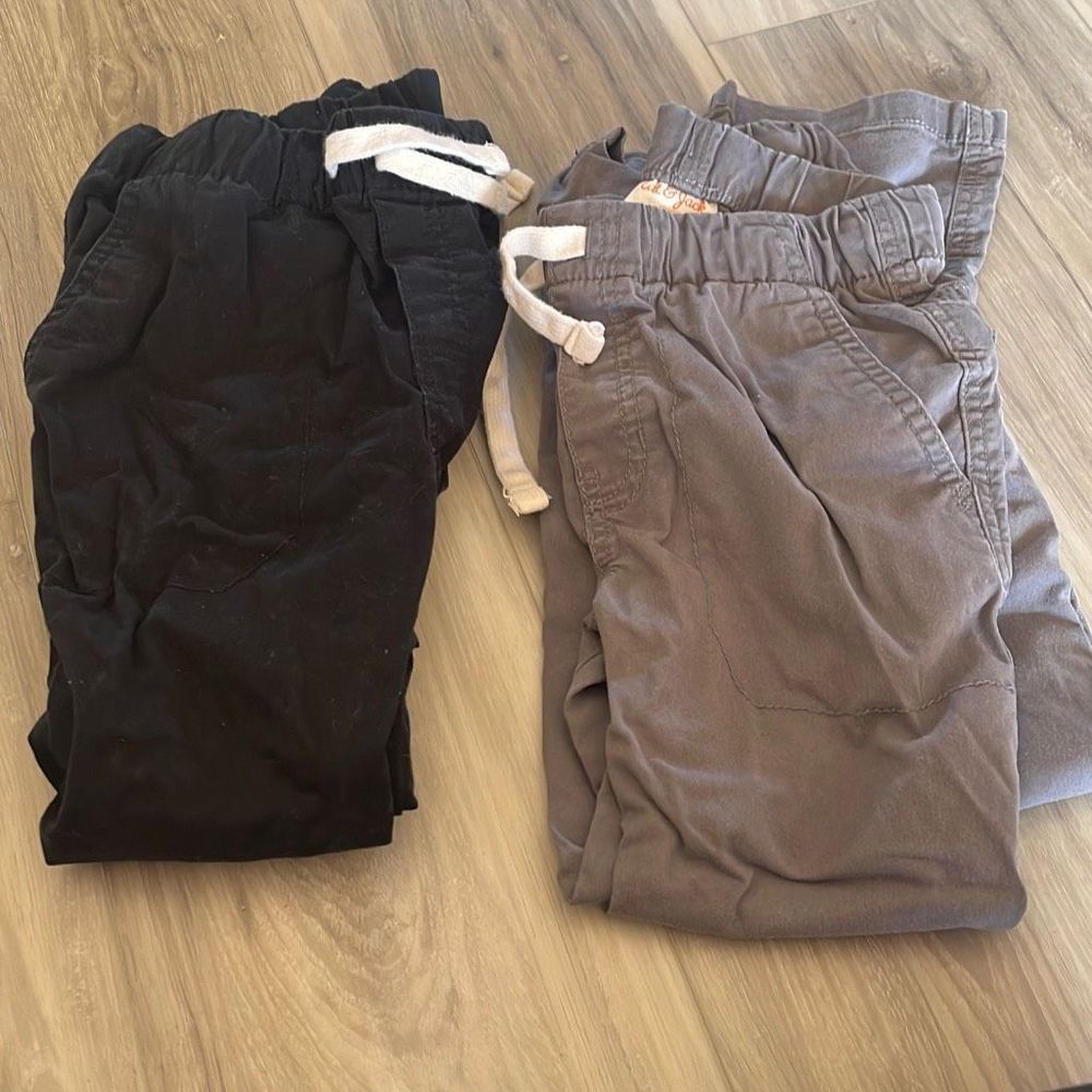 Khaki pants 
